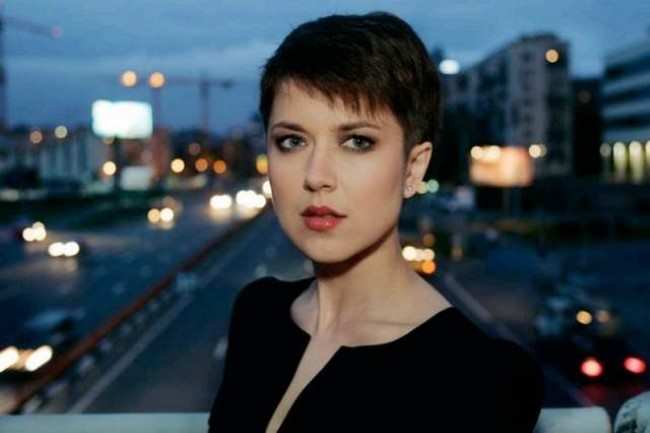 Яна Семакина (настоящее имя Анна Анатольевна Кузина)